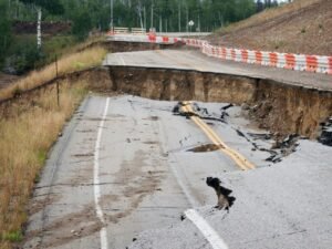 Inovasi Konstruksi Jalan Raya yang Mampu Mengatasi Banjir dan Longsor