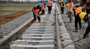 Penerapan Pengujian Kekerasan Vickers dalam Penilaian Mutu Material pada Proyek Konstruksi Rel Kereta Api